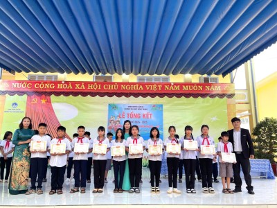 TRƯỜNG TH&THCS ĐÔNG THANH LONG TRỌNG TỔ CHỨC LỄ TỔNG KẾT NĂM HỌC 2024-2025